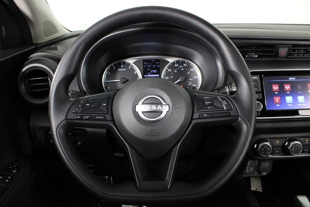 Nissan Kicks Play S - Thumbnail 11