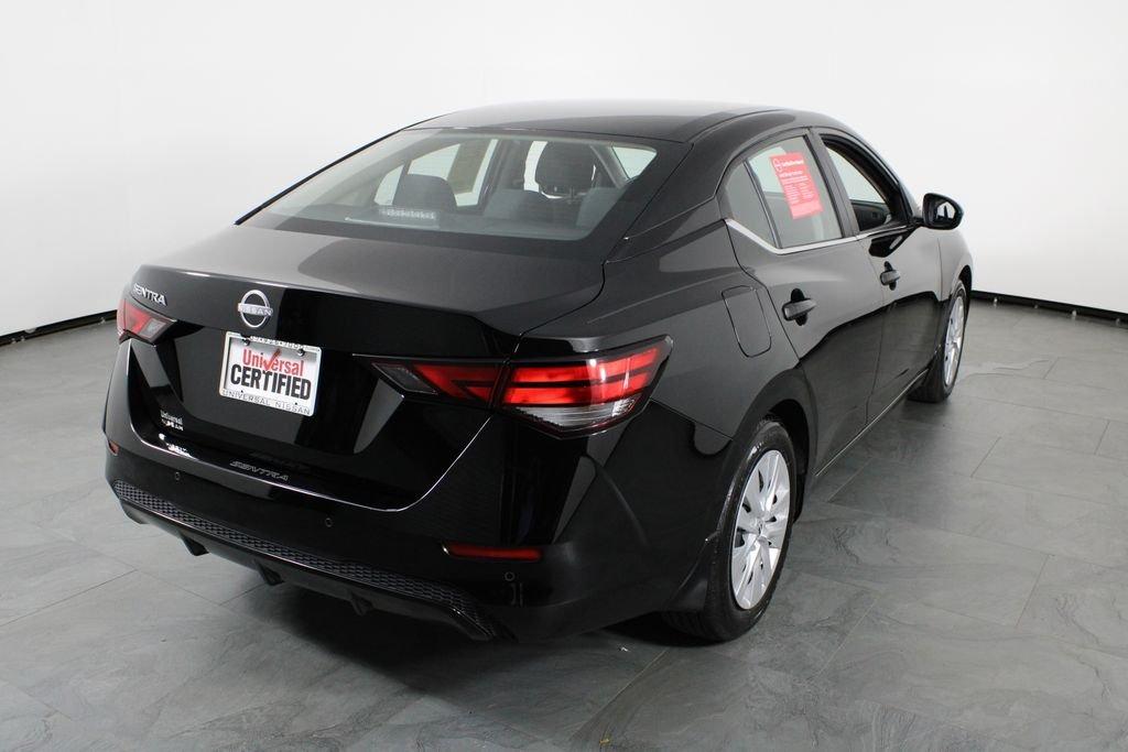 Nissan Sentra S - Thumbnail 17