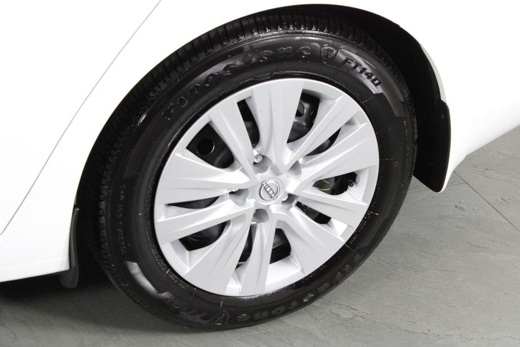 Nissan Sentra S - Thumbnail 14