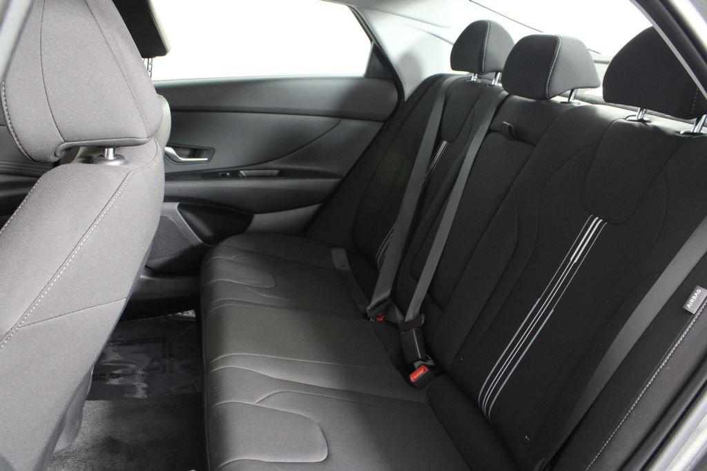 Hyundai Elantra Sel Convenience - Thumbnail 20