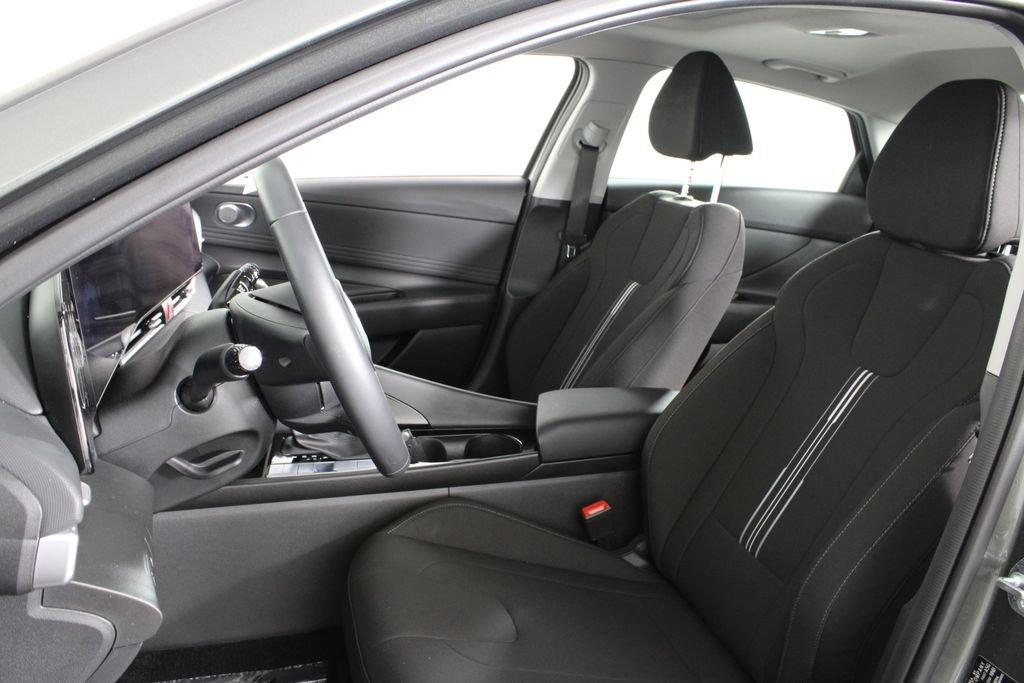 Hyundai Elantra Sel Convenience - Thumbnail 19