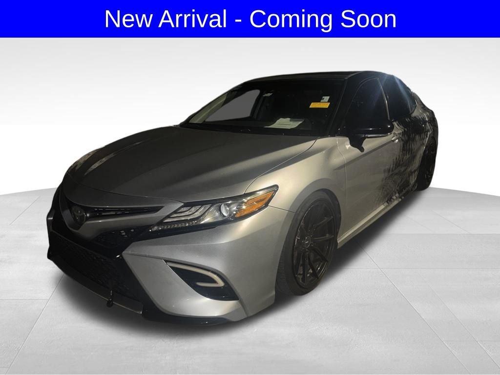 Toyota Camry Xse - Thumbnail 2