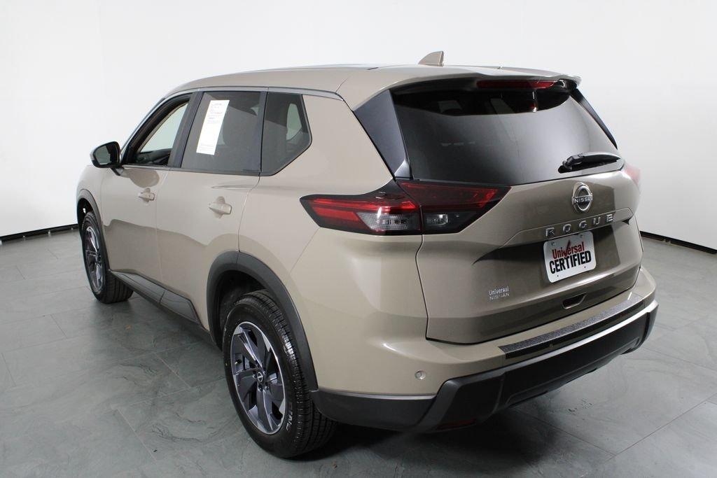 Nissan Rogue Sv - Thumbnail 5