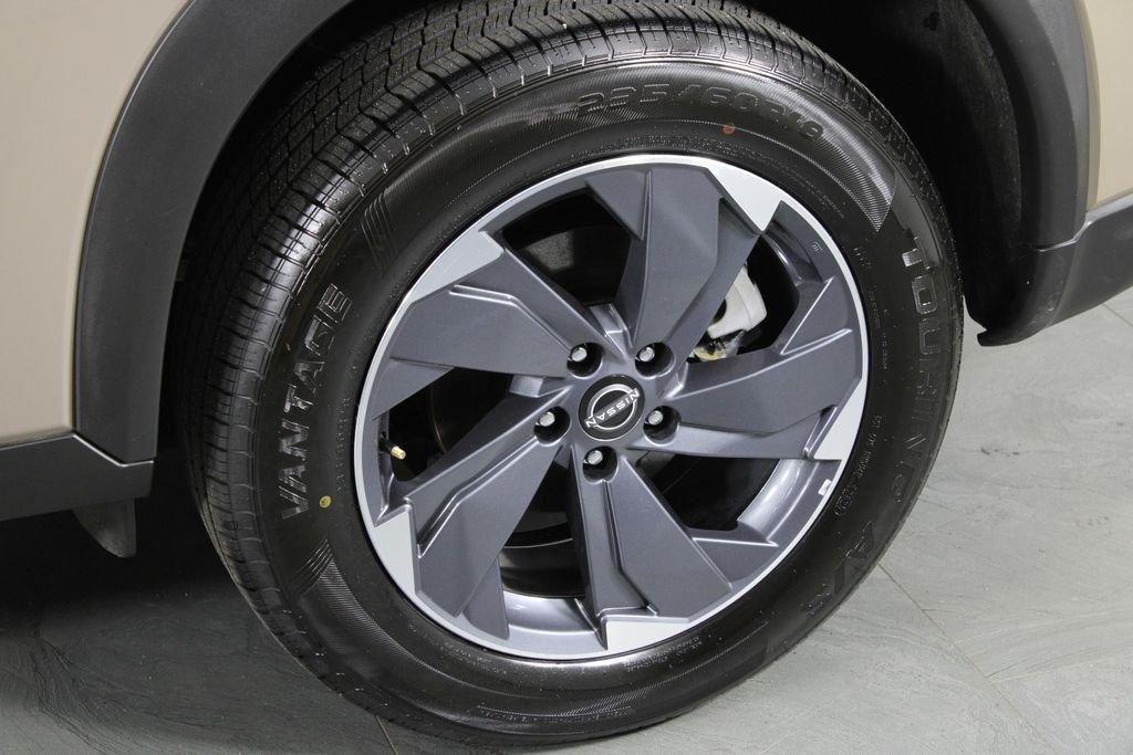 Nissan Rogue Sv - Thumbnail 14