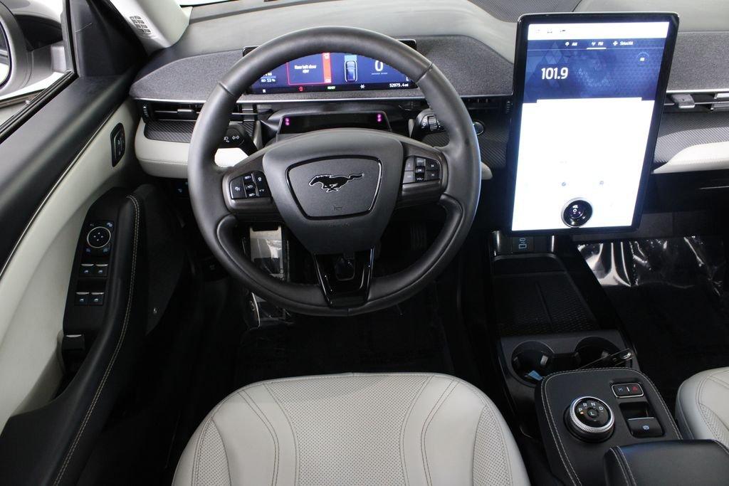 Ford Mustang Mach-E Premium - Thumbnail 7