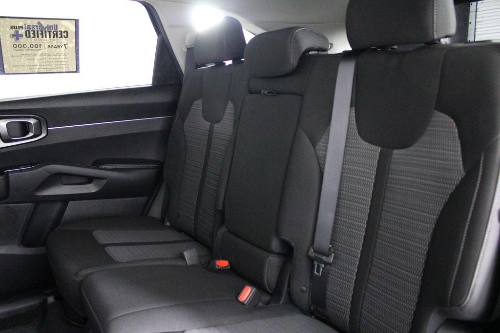 Kia Sorento Lx - Thumbnail 19