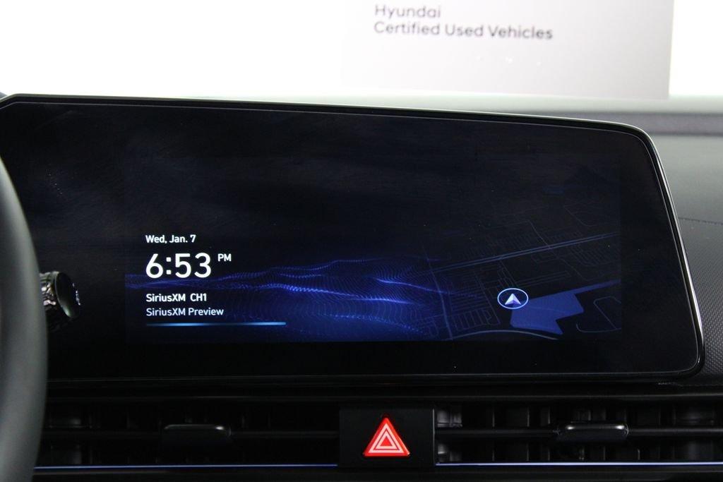 Hyundai Elantra Hybrid Limited - Thumbnail 8