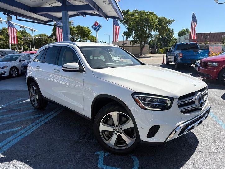 Mercedes-Benz Glc 300 | Miami, Fl | Ocean Auto Sales - Thumbnail 4
