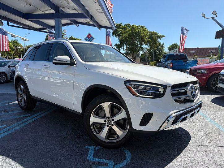 Mercedes-Benz Glc 300 | Miami, Fl | Ocean Auto Sales - Thumbnail 3