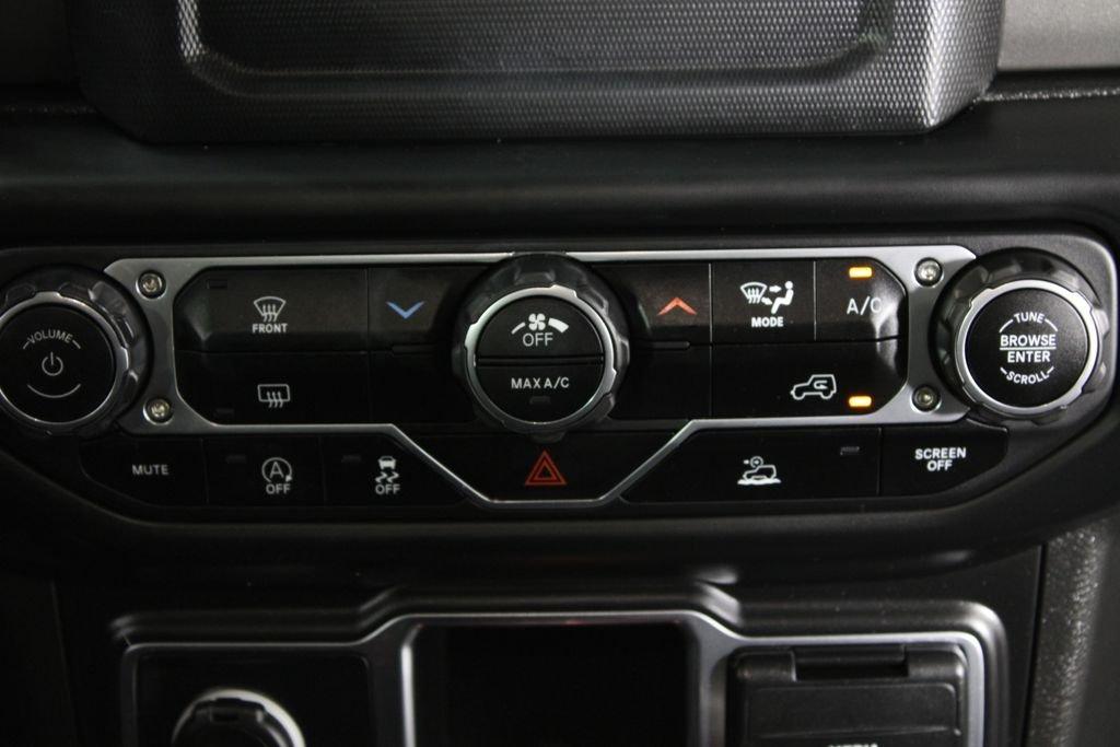 Jeep Wrangler Sport - Thumbnail 20