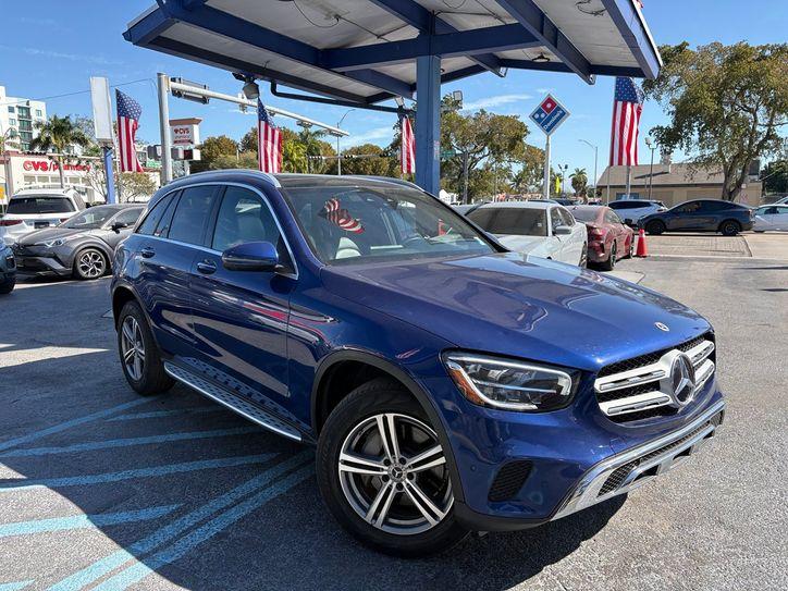 Mercedes-Benz Glc 300 | Miami, Fl | Ocean Auto Sales - Thumbnail 4