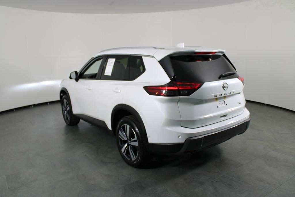 Nissan Rogue Sl - Thumbnail 5