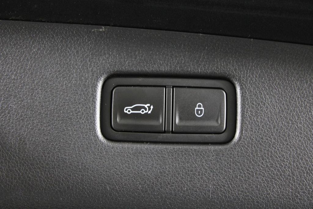 Genesis Gv70 2.5T - Thumbnail 18