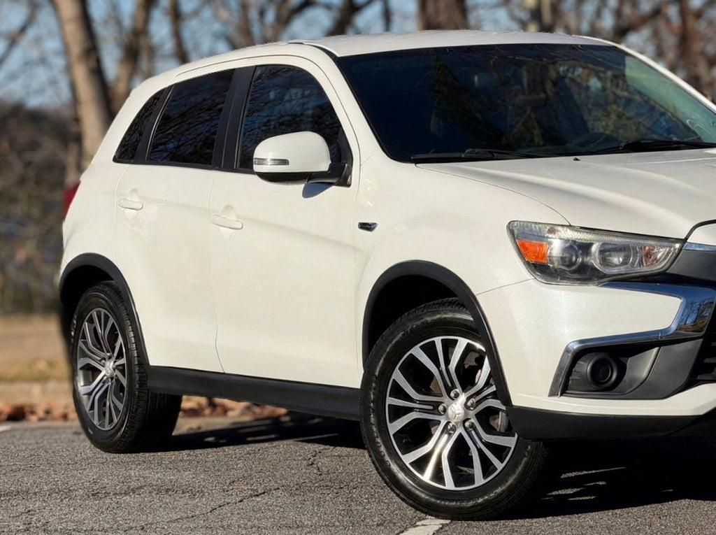 Mitsubishi Outlander Sport - Thumbnail 2
