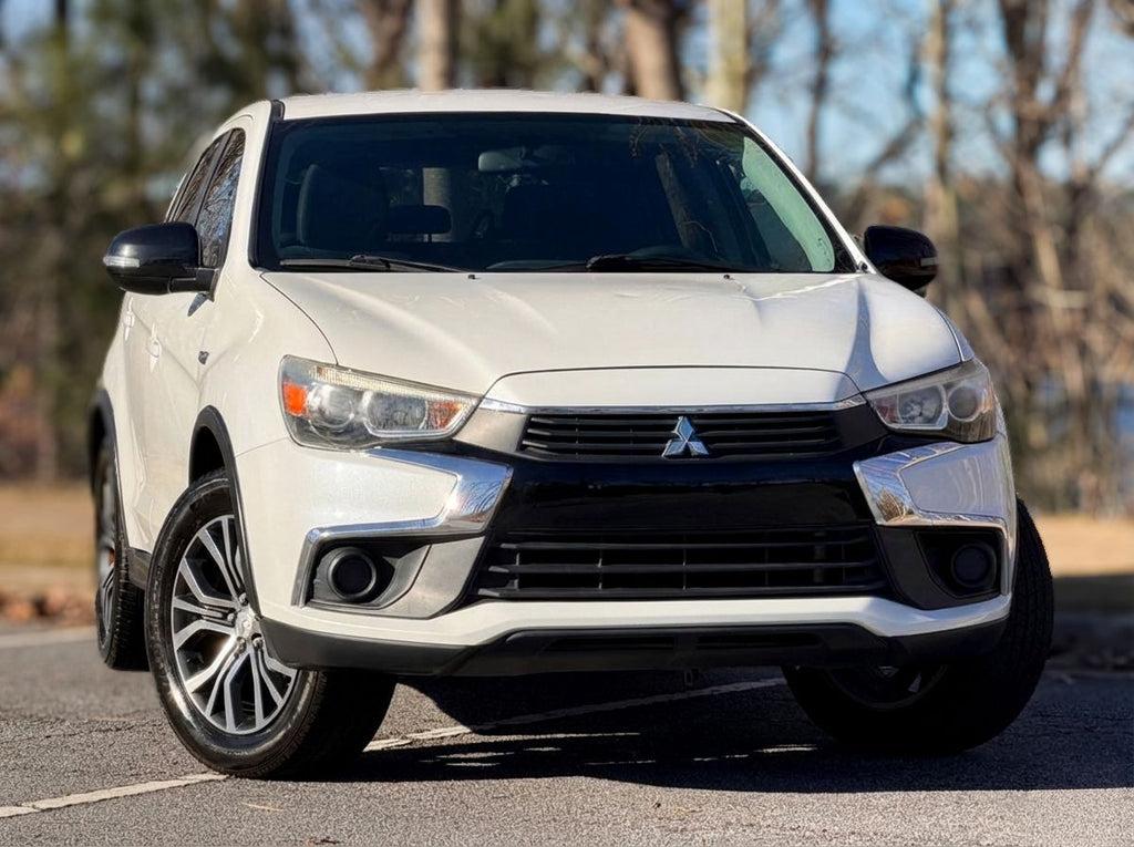 Mitsubishi Outlander Sport - Thumbnail 3