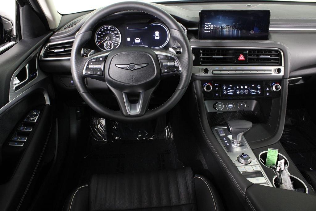 Genesis G70 2.5T Prestige - Thumbnail 7