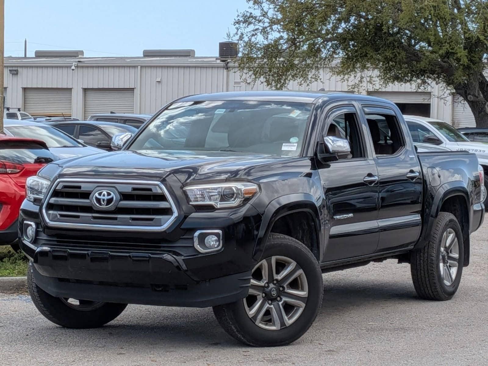 Toyota Tacoma - View 1