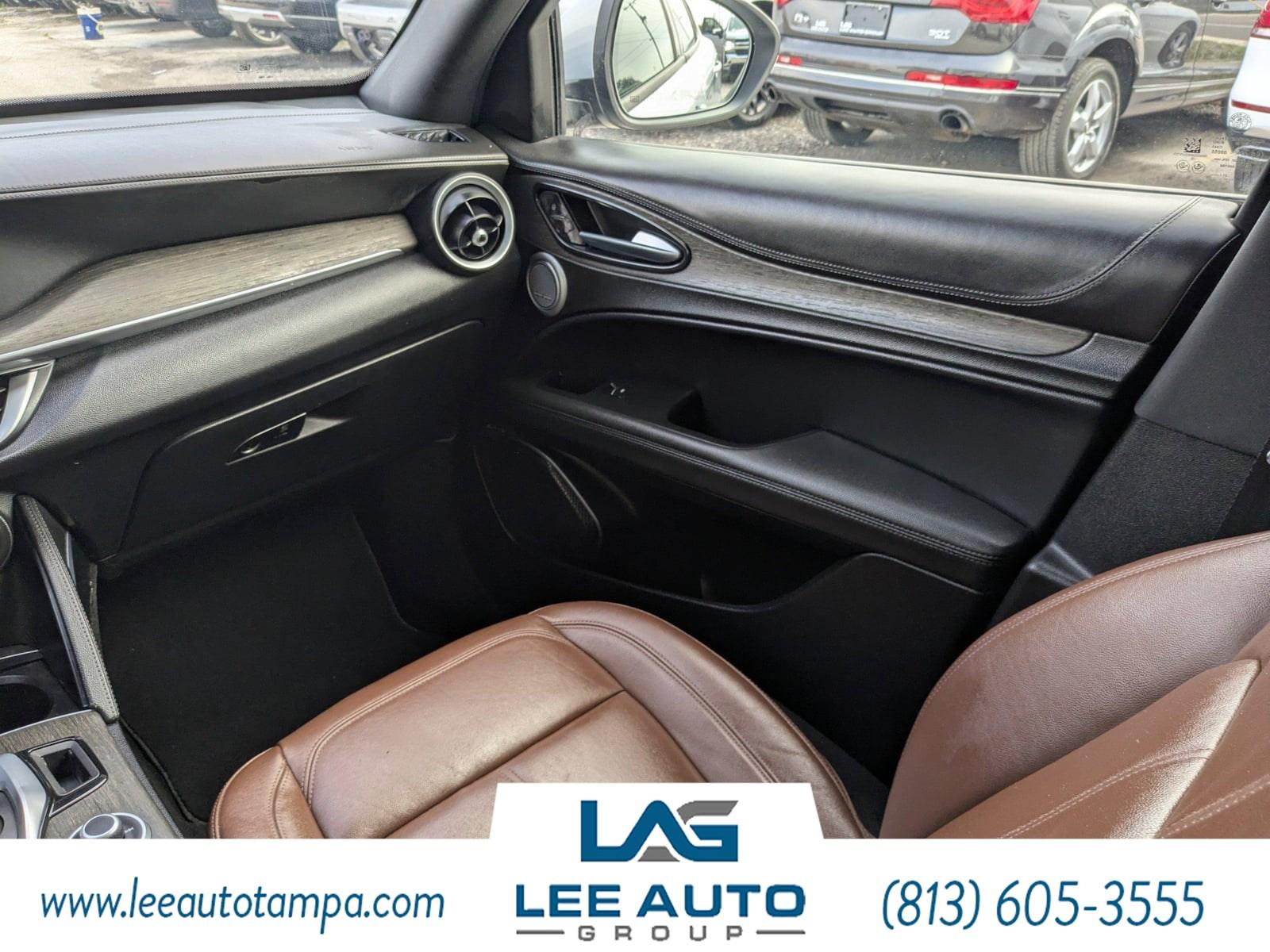 Alfa Romeo Stelvio Ti - Thumbnail 19