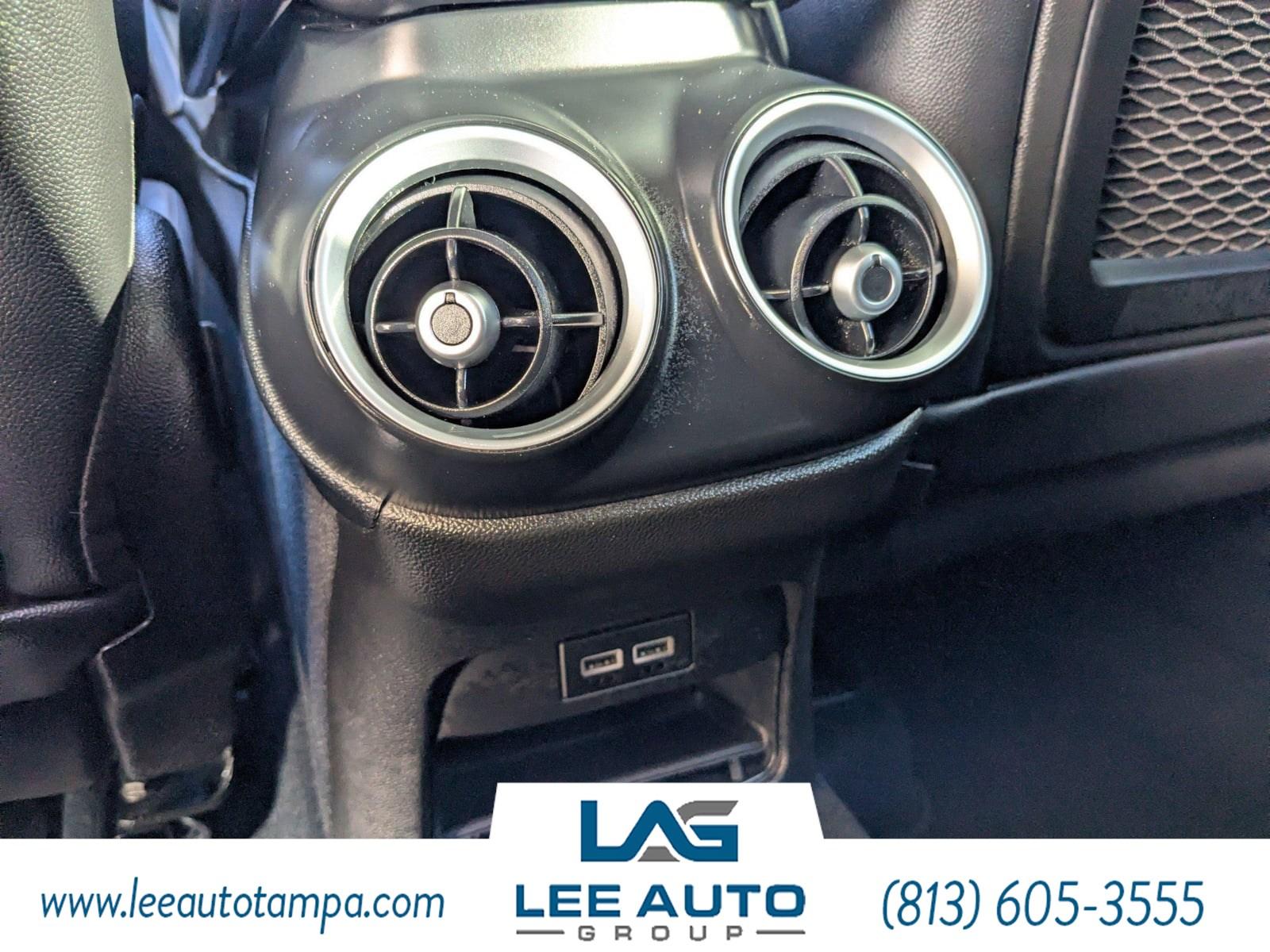 Alfa Romeo Stelvio - Thumbnail 16