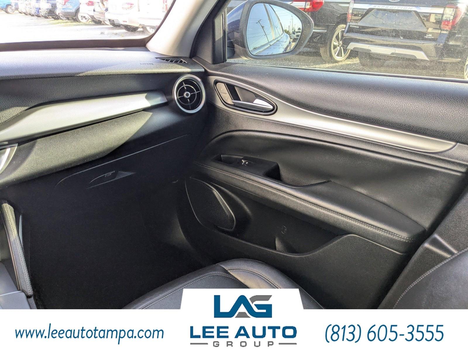 Alfa Romeo Stelvio Sport - Thumbnail 19