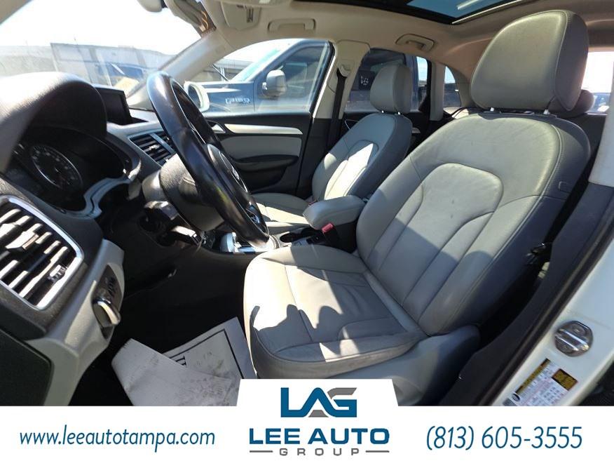 Audi Q3 Prestige - View 1