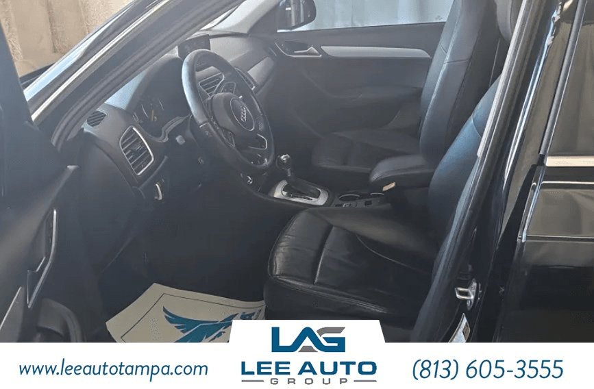 Audi Q3 2.0T Premium Plus - View 1