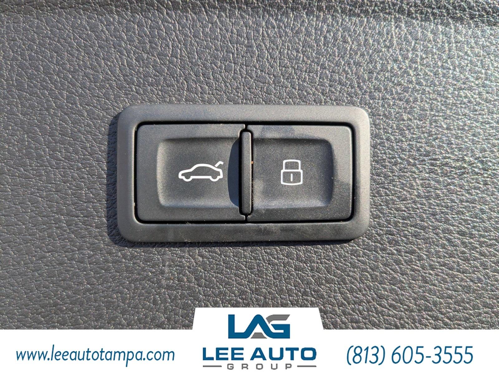 Audi Q5 Premium Plus - Thumbnail 14