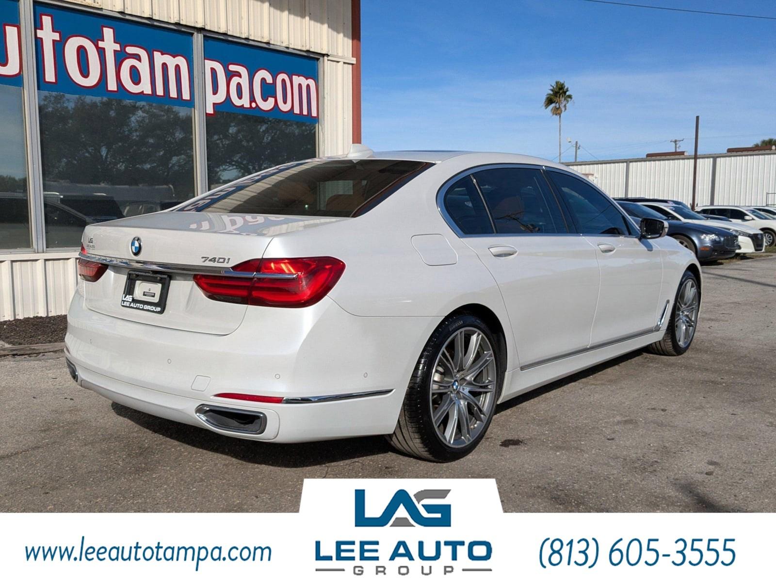 BMW 7 Series 740I - Thumbnail 4