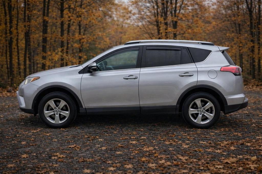 RAV4 XLE - Thumbnail 8