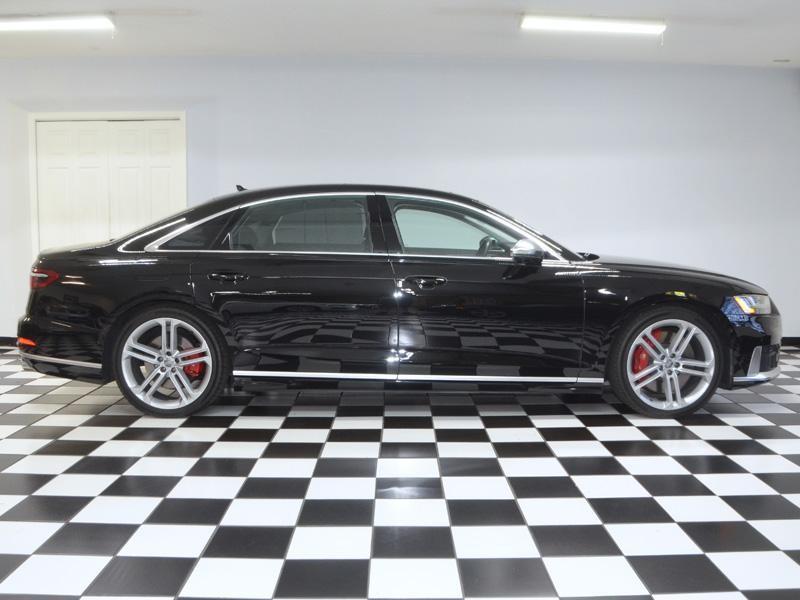 Audi S8 *Executive*Driver Assist*Cold Weather*26K Mi* - Thumbnail 10