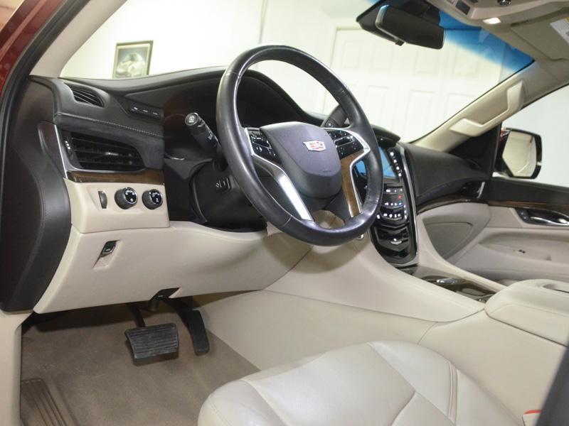 Cadillac Escalade Premium Luxury 4Wd With / Lpo *4Wd*Radiant &Amp; Performance Brake Pkgs* 20,700 Mi* - Thumbnail 19