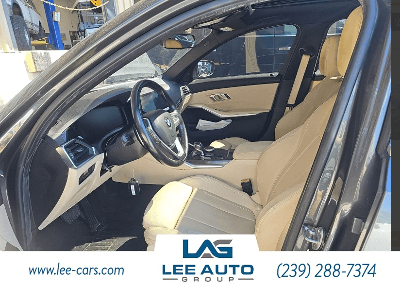 BMW 3 Series 330I - Thumbnail 6