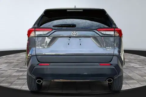 Toyota Rav4 Xle - Thumbnail 4