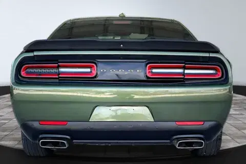 Dodge Challenger R/T - Thumbnail 6