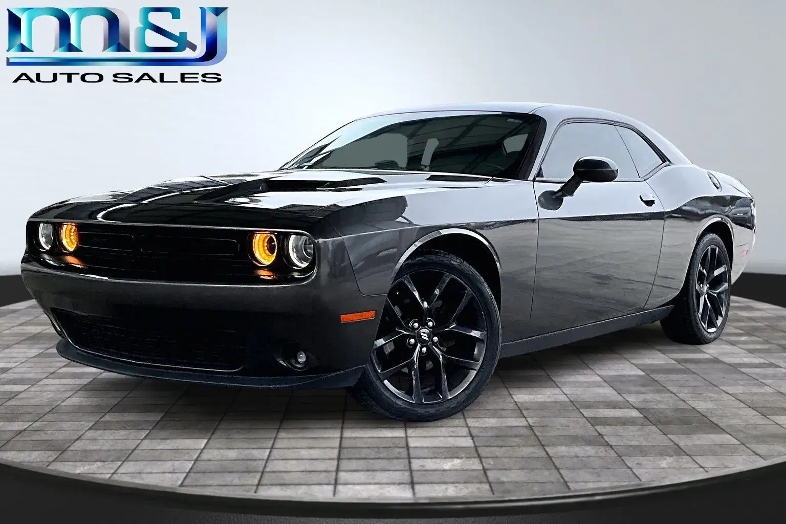 Dodge Challenger Sxt - View 1
