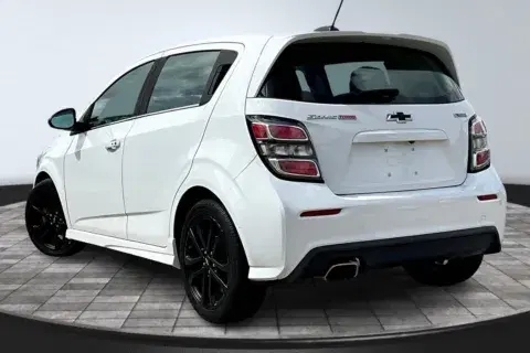 Chevrolet Sonic Premier Auto - Thumbnail 5