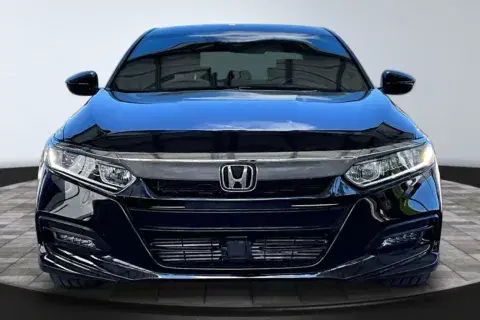 Honda Accord Sport - Thumbnail 3
