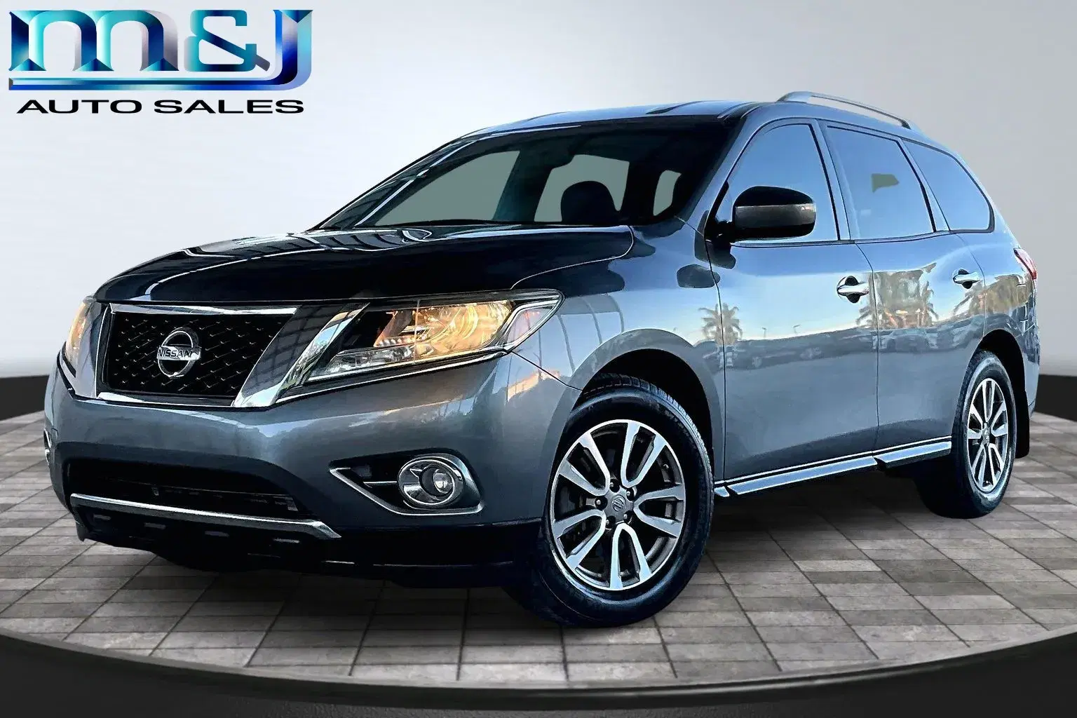 Nissan Pathfinder S V6 - View 1