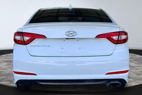 Hyundai Sonata - Thumbnail 6