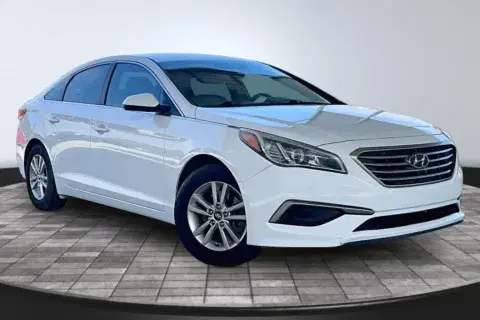 Hyundai Sonata - Thumbnail 4
