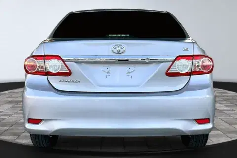 Toyota Corolla Ce - Thumbnail 6