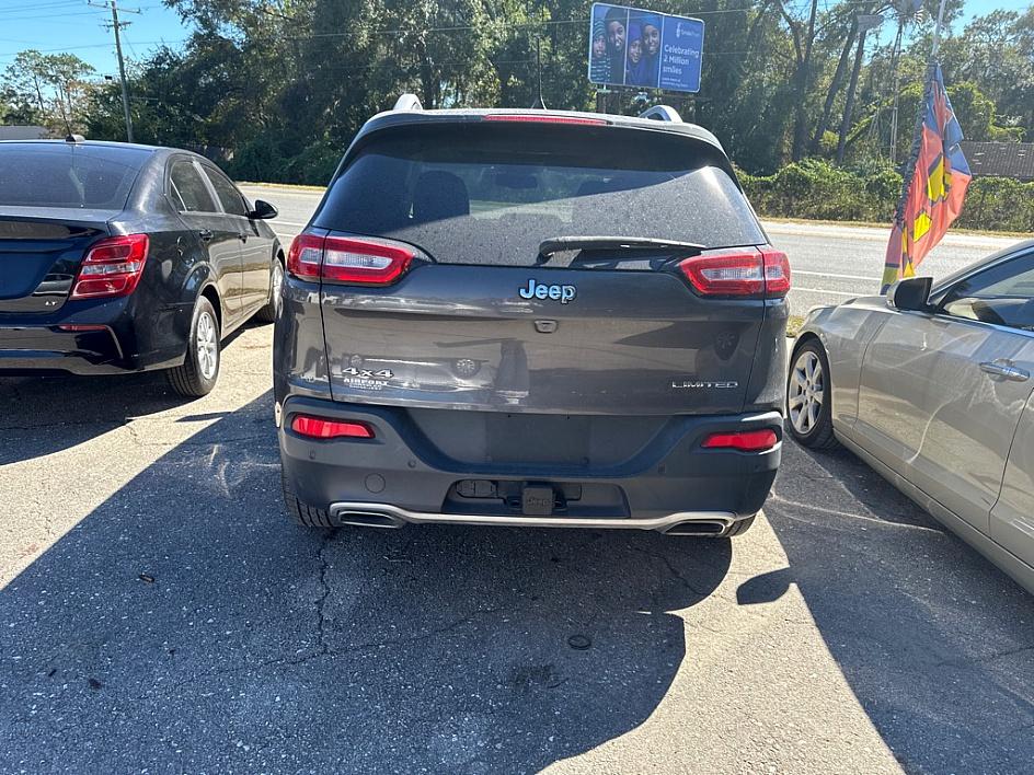 Jeep Cherokee Limited - Thumbnail 4