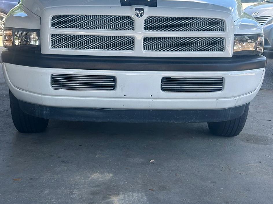 Dodge Ram 1500 - View 1