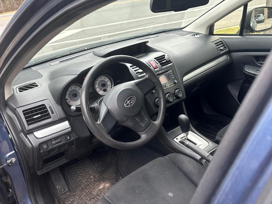 Subaru Impreza - Thumbnail 5