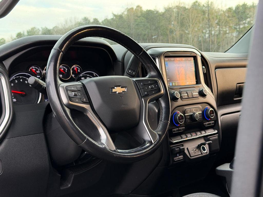 Chevrolet Silverado 1500 V8 4X4 - Thumbnail 11