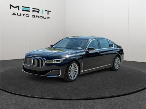 BMW 7 Series 740I Sedan 4D - Thumbnail 5