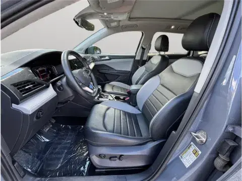 Volkswagen Taos Sel 4Motion Sport Utility 4D - Thumbnail 3