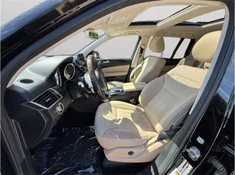 Mercedes-Benz Gls 450 4Matic Sport Utility 4D - Thumbnail 3