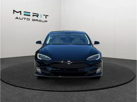 Tesla Model S 75D Sedan 4D - Thumbnail 4