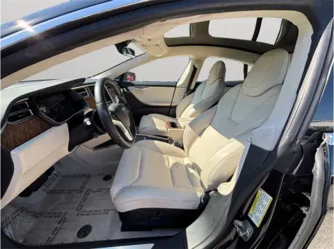 Tesla Model S 75D Sedan 4D - Thumbnail 3